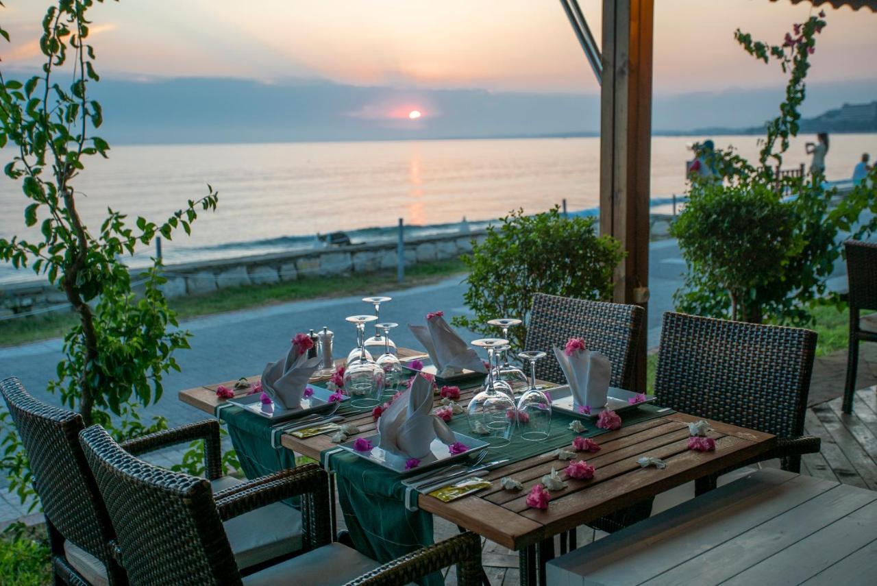 Side Beach Club Buitenkant foto
